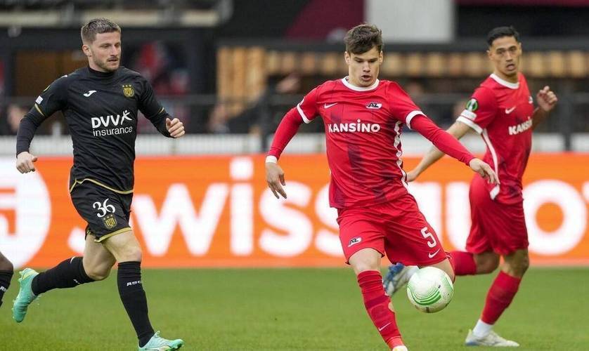 级赛事中的 级赛事中的