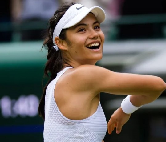 与中游球队 与中游球队